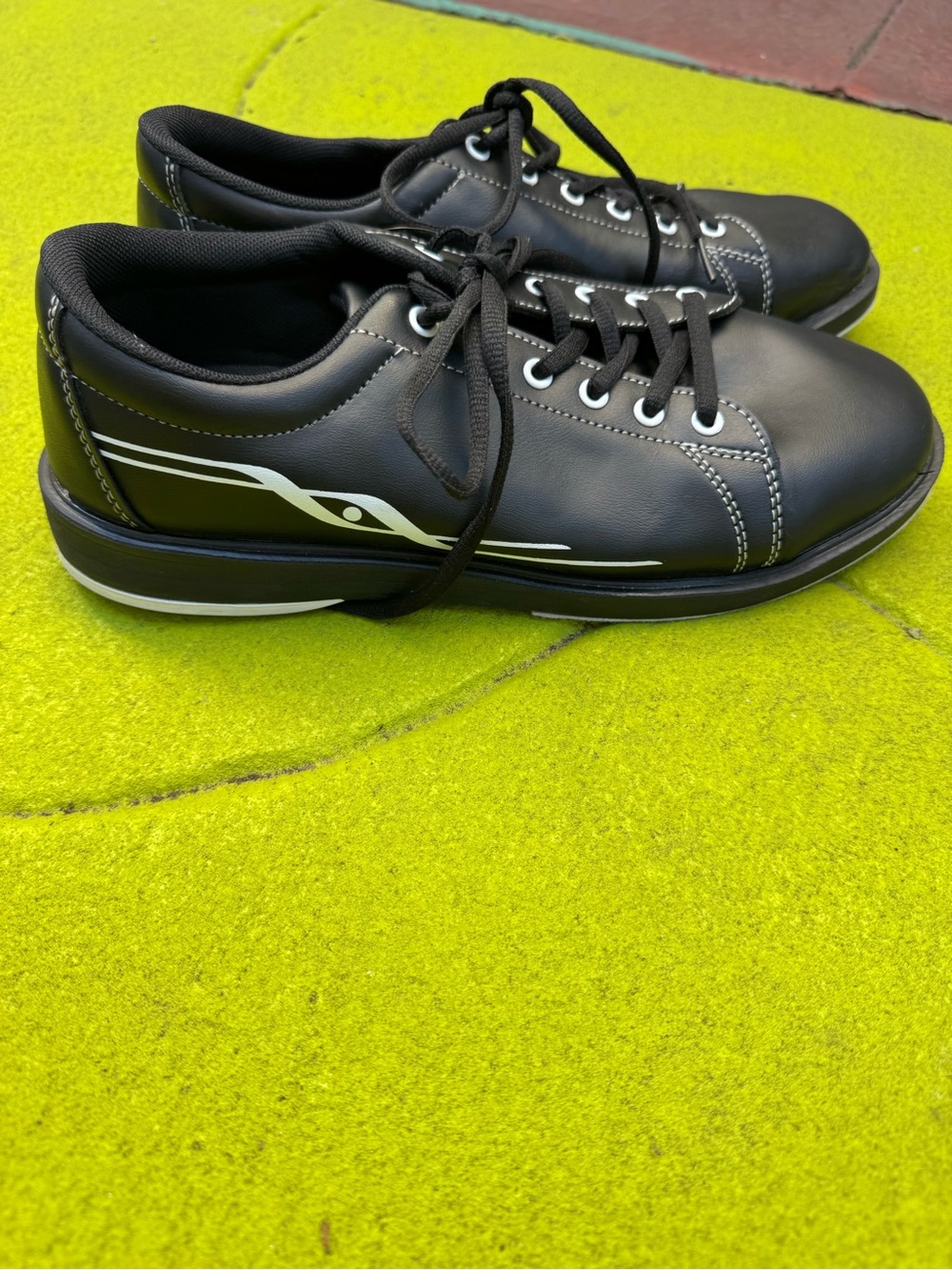 Pyramid Ram Black Bowling Shoes Men’s Size 9.5 Performance Lace Up - Picture 2 of 6